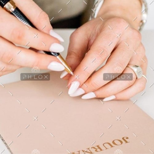 demo-attachment-1281-Manicure_portfolio-5